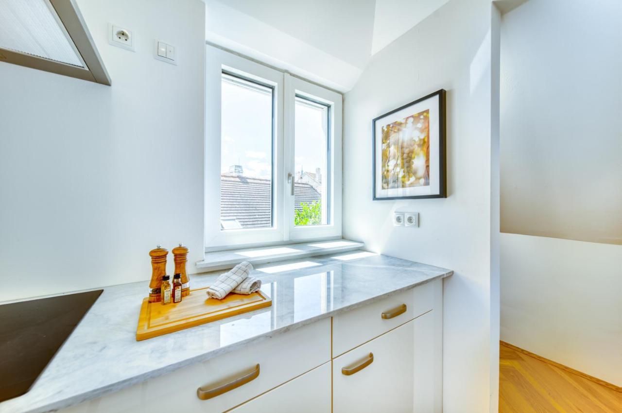 Smile Apartments Burggasse Кремс Екстериор снимка